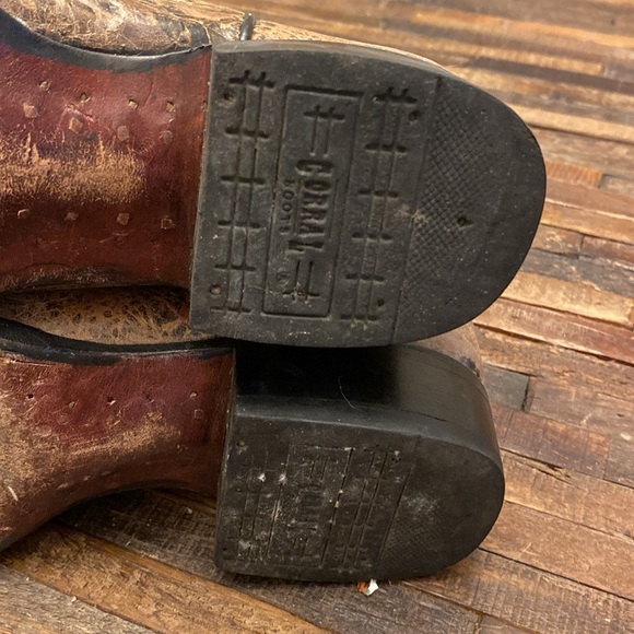 Corral Cowboy Boots with Design/Jewels - Picture 6 of 9